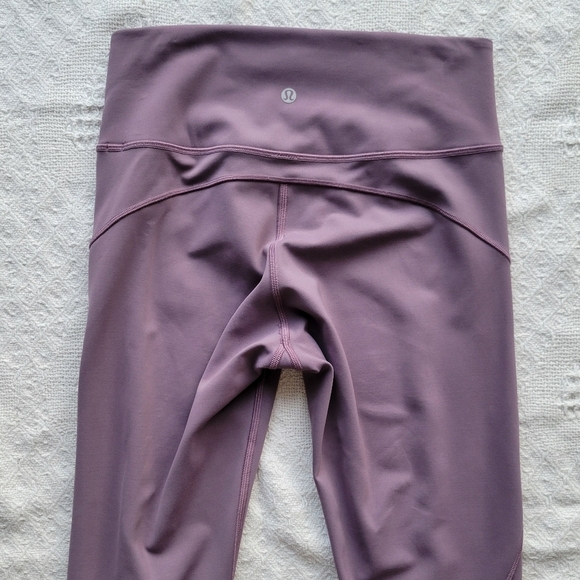 Lululemon In Movement Crop Athletic Sporty Legging *Everlux 19" Smoked Mulberry - Picture 5 of 11